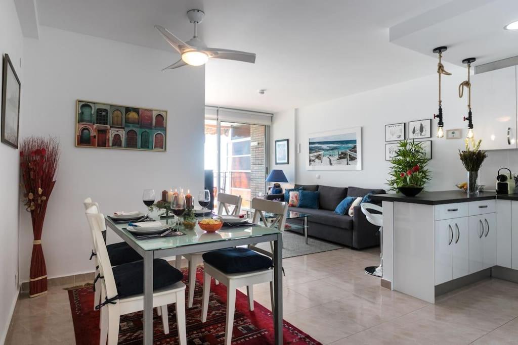 Apartamento Con Vistas Al Mar Primera Linea De Playa Del Postiguet Alicante Exterior photo